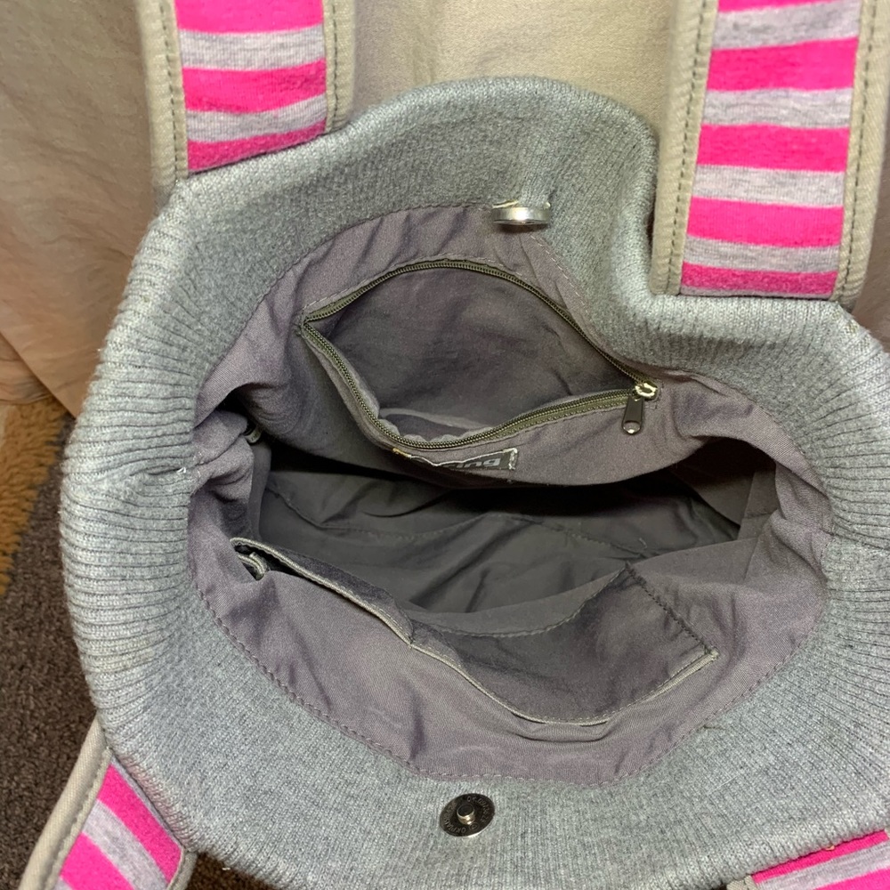 Spring Pink and Grey purse - Picture 5 of 5